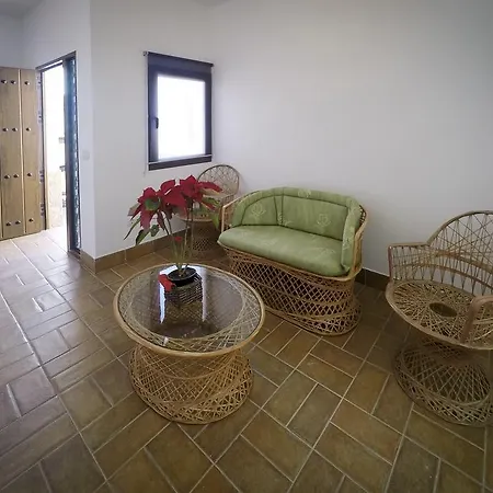 Semesterbostad La Llave *